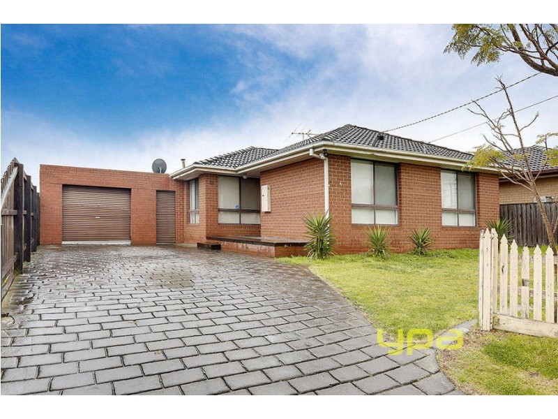 6 Chilwell Court, Meadow Heights VIC 3048