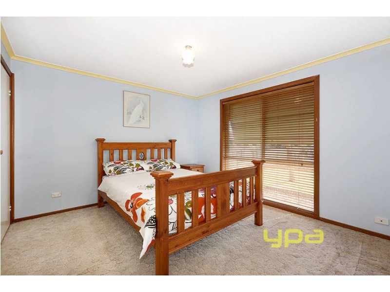 10 Mitchell Crescent, Meadow Heights VIC 3048