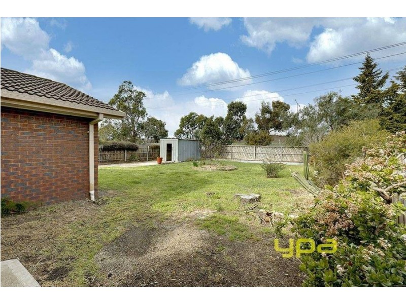 10 Mitchell Crescent, Meadow Heights VIC 3048
