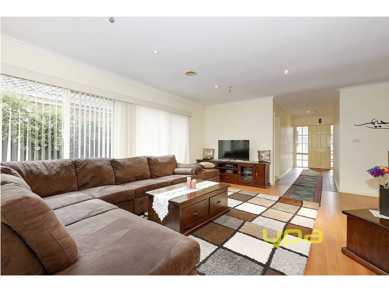 3 Herring Court, Roxburgh Park VIC 3064