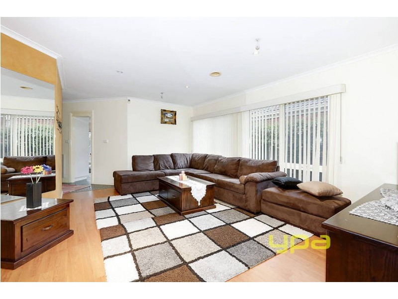 3 Herring Court, Roxburgh Park VIC 3064