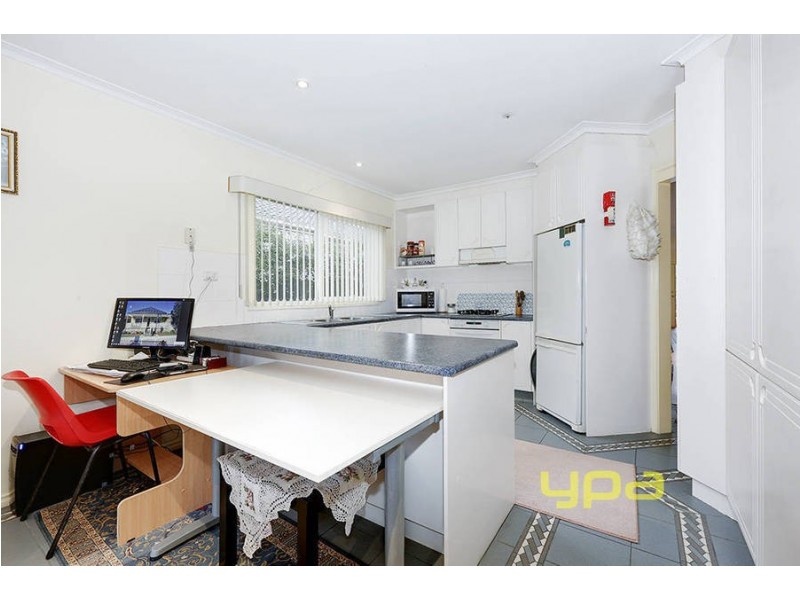 3 Herring Court, Roxburgh Park VIC 3064