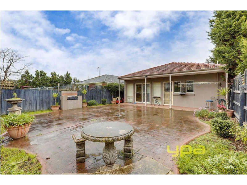 3 Herring Court, Roxburgh Park VIC 3064