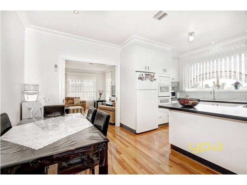 1 Rocklands Rise, Meadow Heights VIC 3048