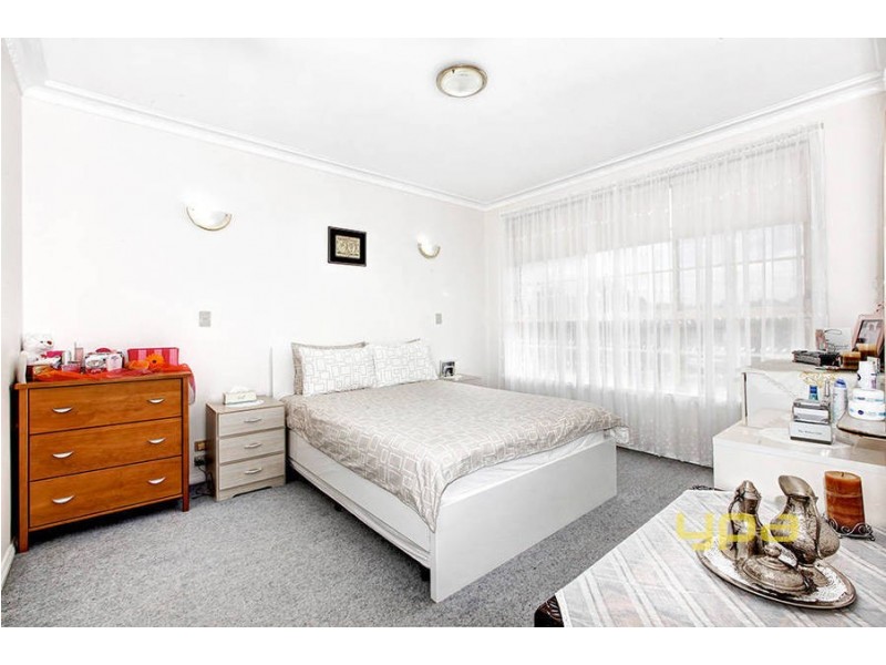 1 Rocklands Rise, Meadow Heights VIC 3048