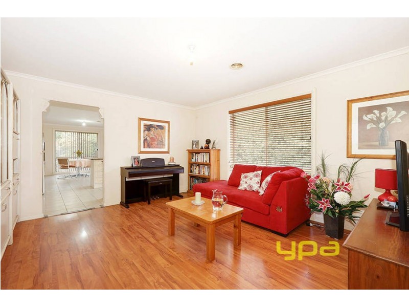 4 Sporing Court, Roxburgh Park VIC 3064