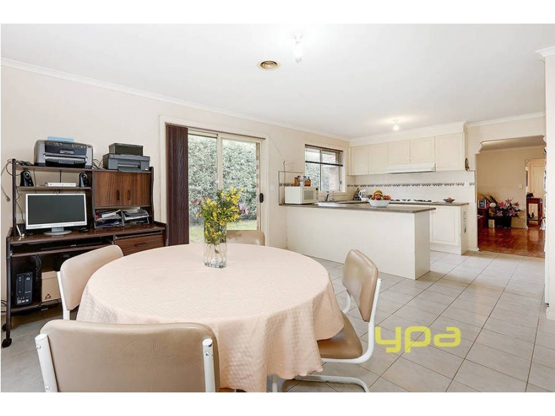4 Sporing Court, Roxburgh Park VIC 3064