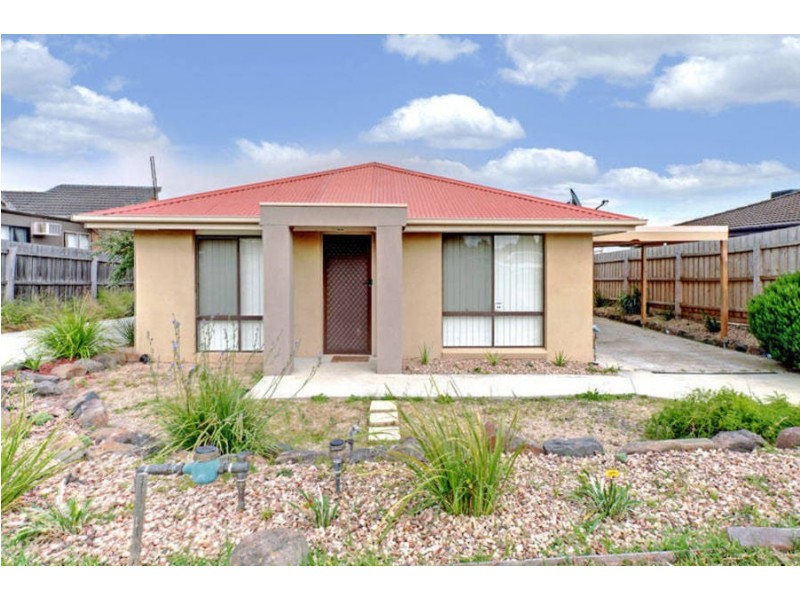 1/15 Bicentennial Crescent, Meadow Heights VIC 3048