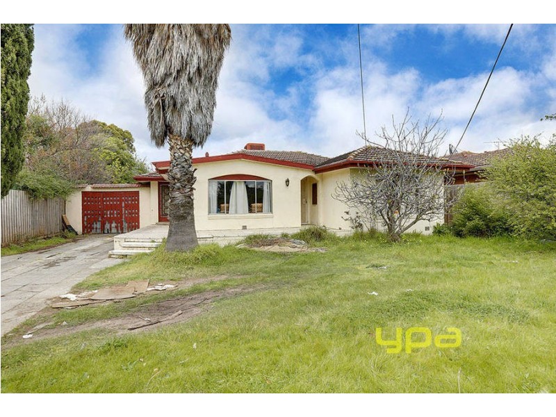 17 Bushfield Crescent, Coolaroo VIC 3048