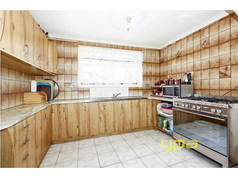 17 Bushfield Crescent, Coolaroo VIC 3048