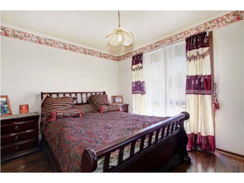 11 Webb Close, Meadow Heights VIC 3048