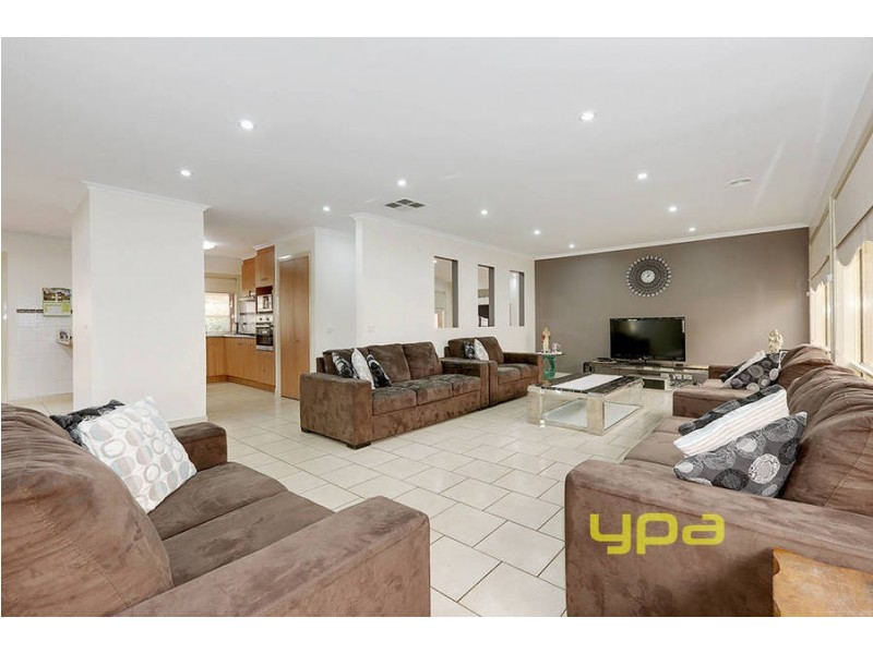 17 Hemsworth Court, Roxburgh Park VIC 3064