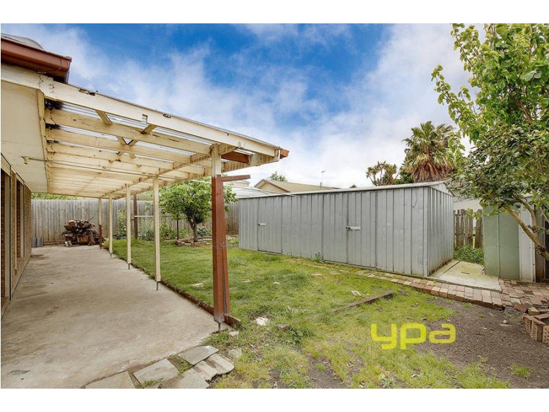 5 Cosgrove Court, Meadow Heights VIC 3048