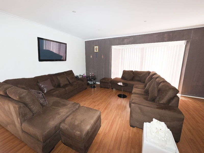 10 Milford Court, Meadow Heights VIC 3048