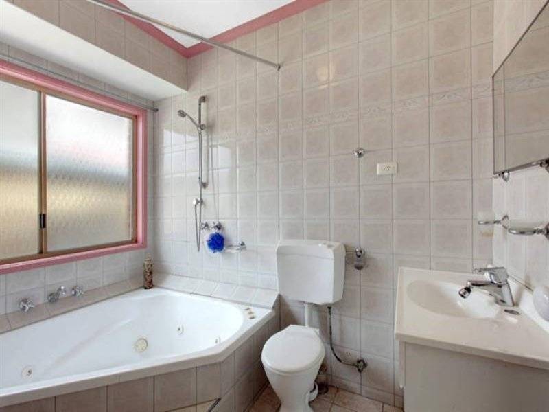 10 Milford Court, Meadow Heights VIC 3048