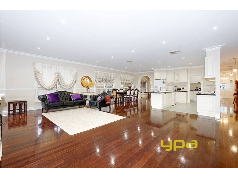 56 Rhine Drive, Roxburgh Park VIC 3064