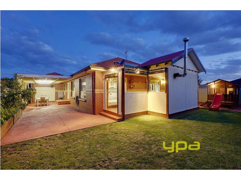 56 Rhine Drive, Roxburgh Park VIC 3064