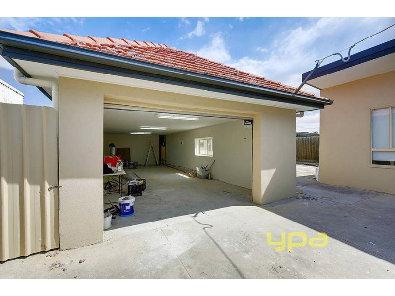 27 Stewart Grove, Campbellfield VIC 3061