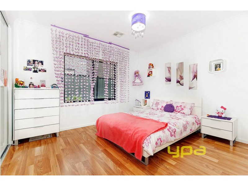 108 Biltmore Crescent, Roxburgh Park VIC 3064