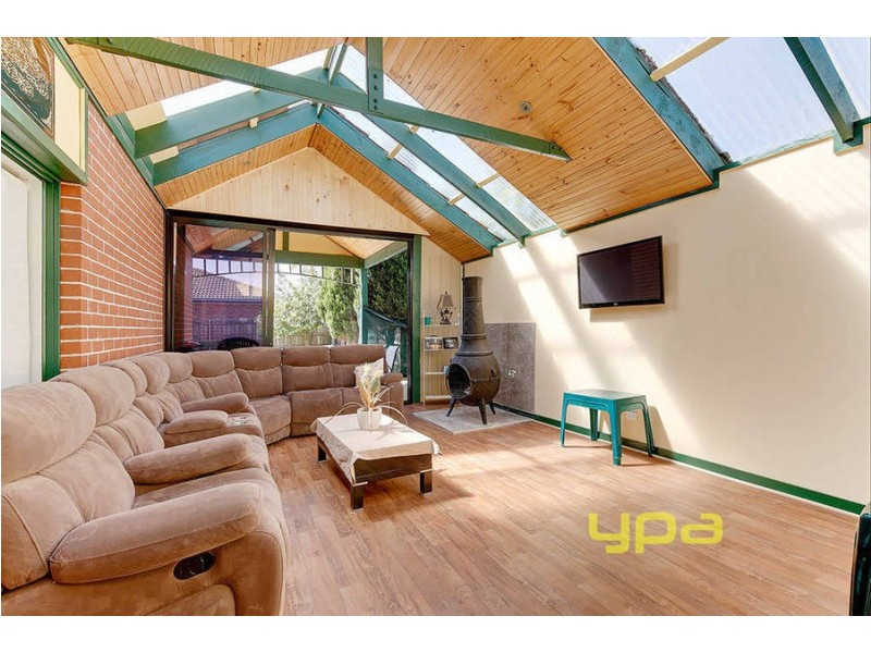 39 Rearden Crescent, Roxburgh Park VIC 3064