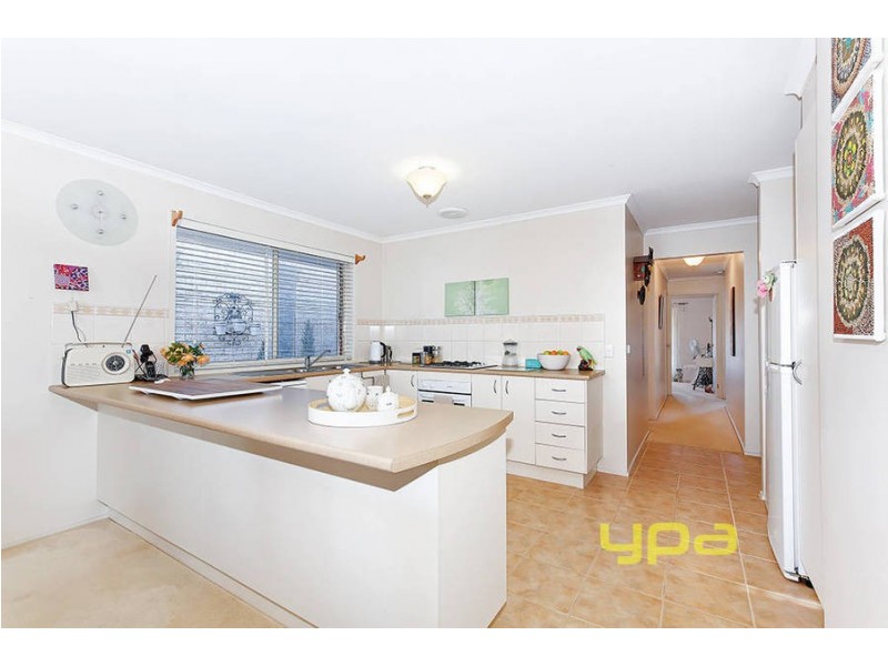 7 Limerick Court, Roxburgh Park VIC 3064