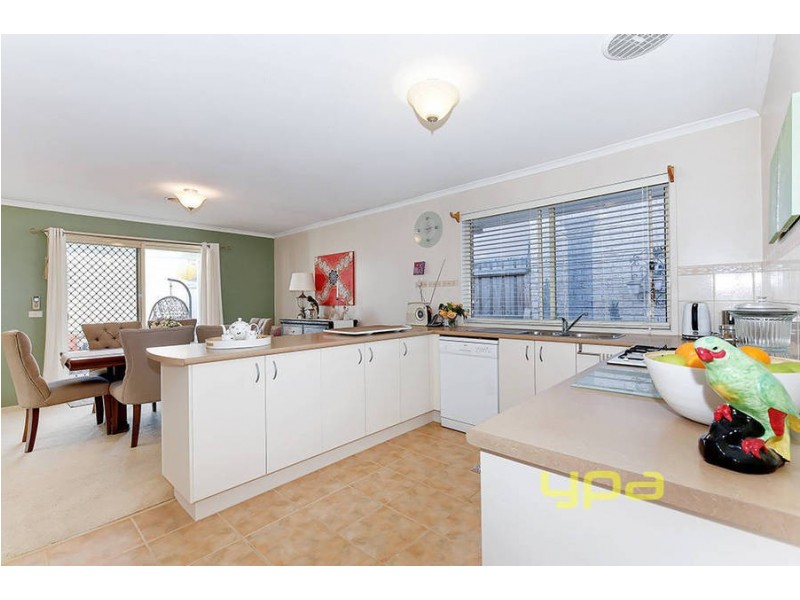 7 Limerick Court, Roxburgh Park VIC 3064