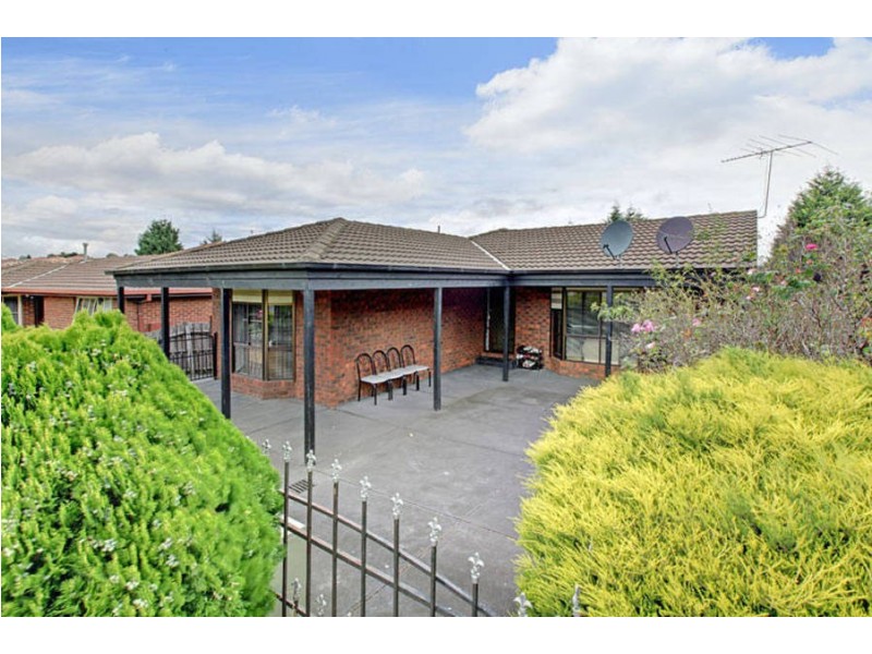 5 Dillwynia Place, Meadow Heights VIC 3048