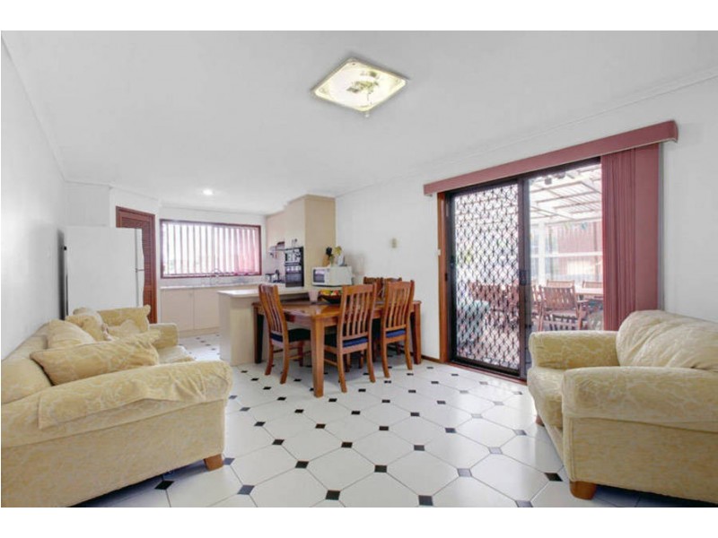 5 Dillwynia Place, Meadow Heights VIC 3048