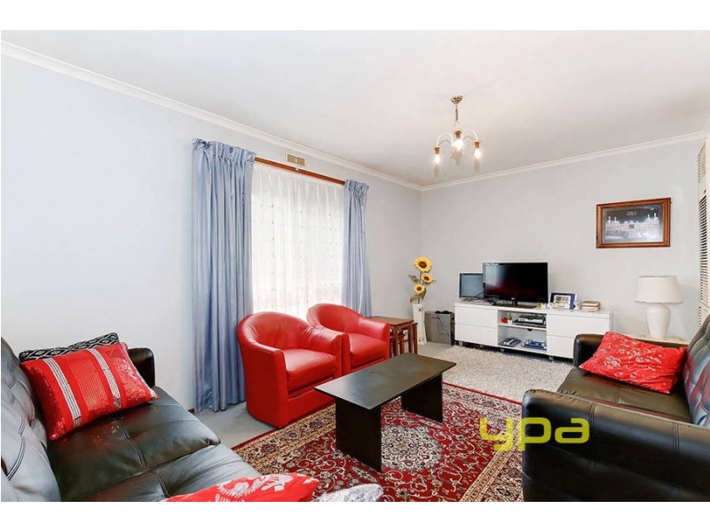 1/24 Amarina Close, Meadow Heights VIC 3048