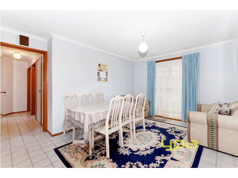 1/24 Amarina Close, Meadow Heights VIC 3048