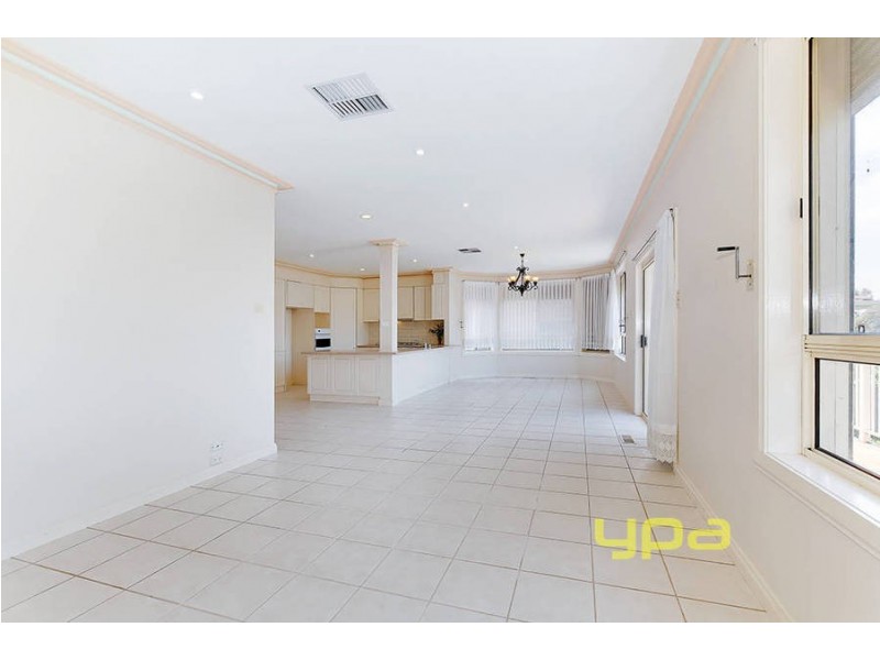 19 Cashmore Place, Roxburgh Park VIC 3064