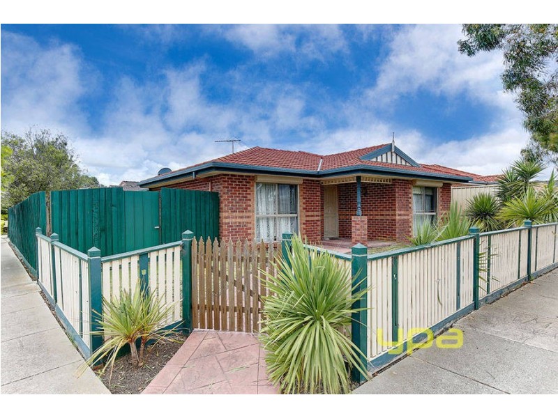 24 Sommerville Drive, Roxburgh Park VIC 3064