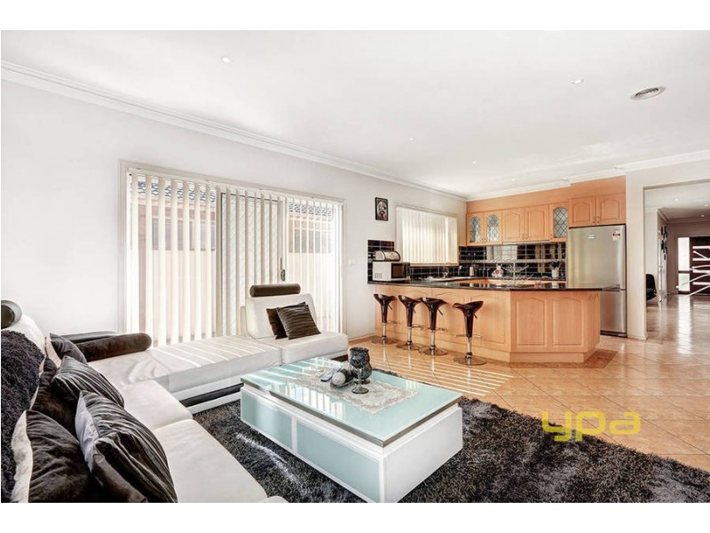 3 Brushwood Circuit, Roxburgh Park VIC 3064