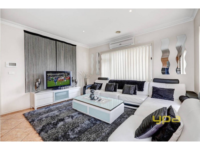 3 Brushwood Circuit, Roxburgh Park VIC 3064