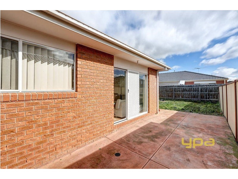 3 Brushwood Circuit, Roxburgh Park VIC 3064