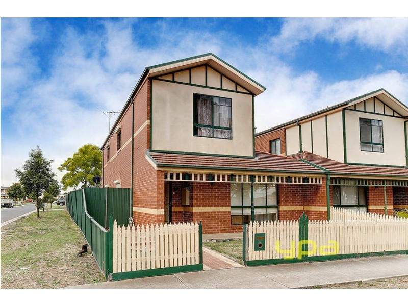 1 Franklin Avenue, Roxburgh Park VIC 3064