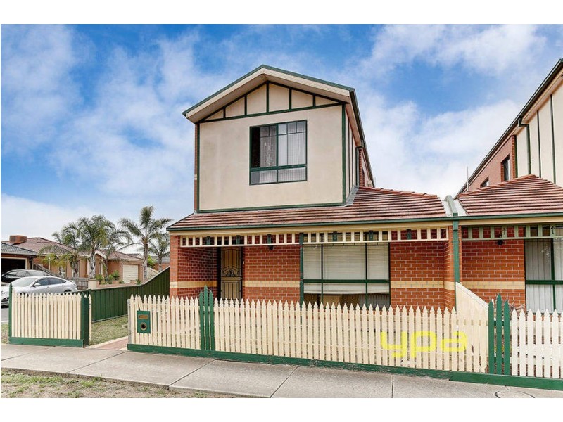 1 Franklin Avenue, Roxburgh Park VIC 3064