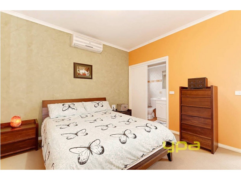 1 Franklin Avenue, Roxburgh Park VIC 3064