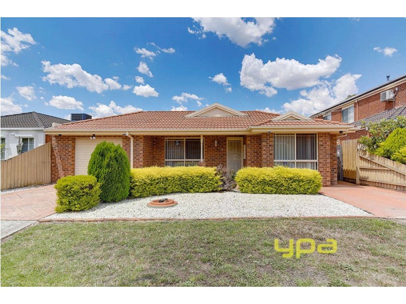 23 McIntyre Avenue, Roxburgh Park VIC 3064