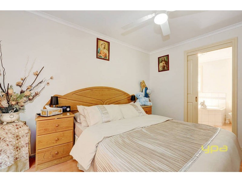 31 Kennedy Parade, Roxburgh Park VIC 3064