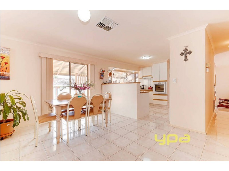 5  Elgata Close, Meadow Heights VIC 3048