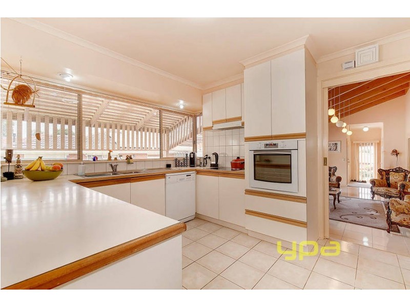 5  Elgata Close, Meadow Heights VIC 3048