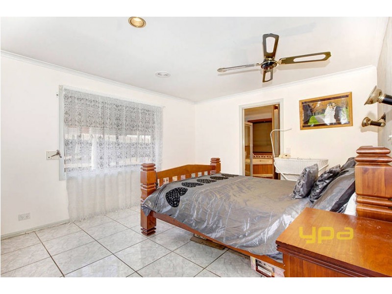 9 Denver Court, Meadow Heights VIC 3048