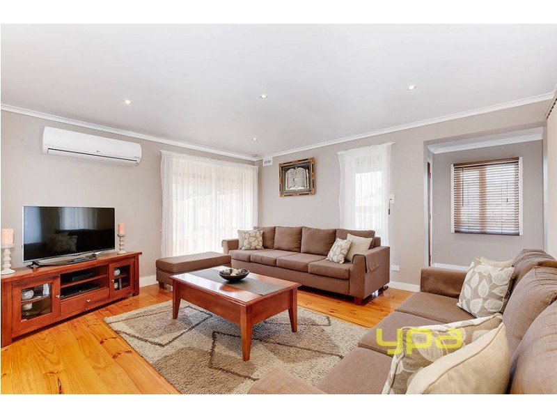 1 Ardeer Court, Meadow Heights VIC 3048