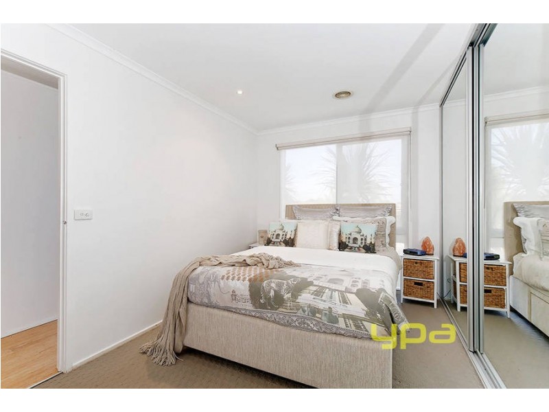 15 Linden Close, Meadow Heights VIC 3048