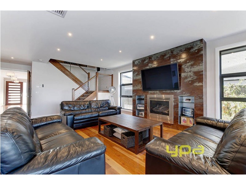14 Allerton Way, Roxburgh Park VIC 3064