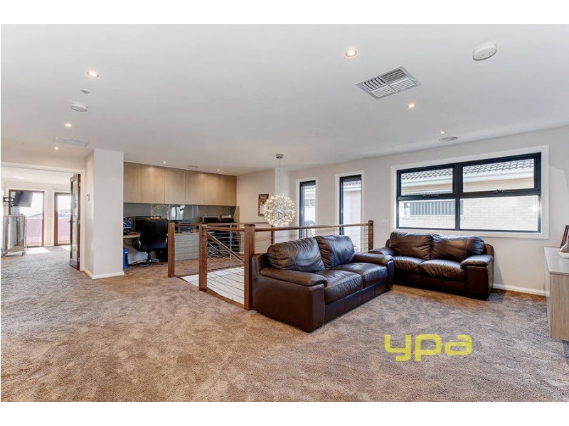 14 Allerton Way, Roxburgh Park VIC 3064