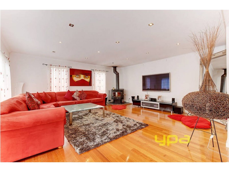 11 Golden Ash Court, Meadow Heights VIC 3048