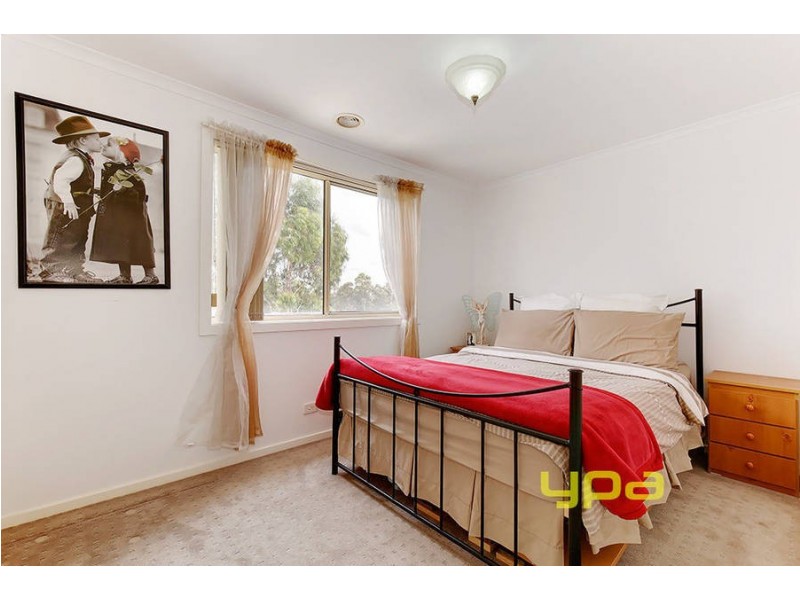 11 Golden Ash Court, Meadow Heights VIC 3048