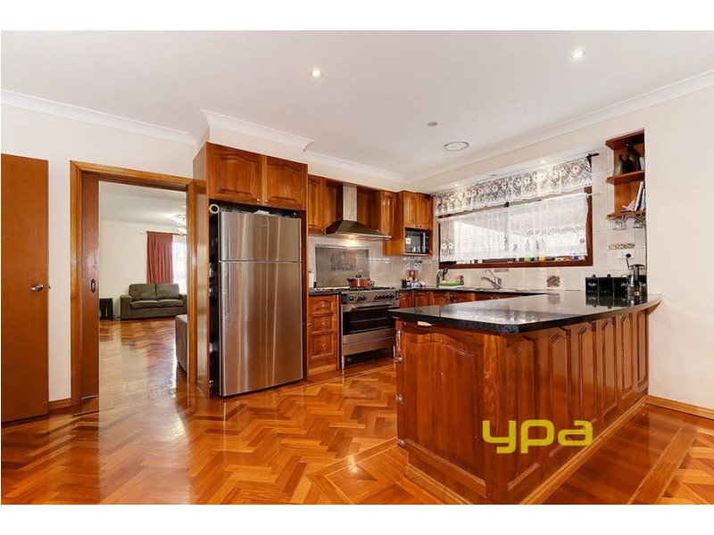 70 Ashleigh Crescent, Meadow Heights VIC 3048